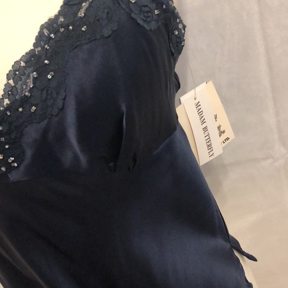 NWT Ilyse Hart LTD Pure Silk Navy Beaded Camisole - Picture 3 of 9